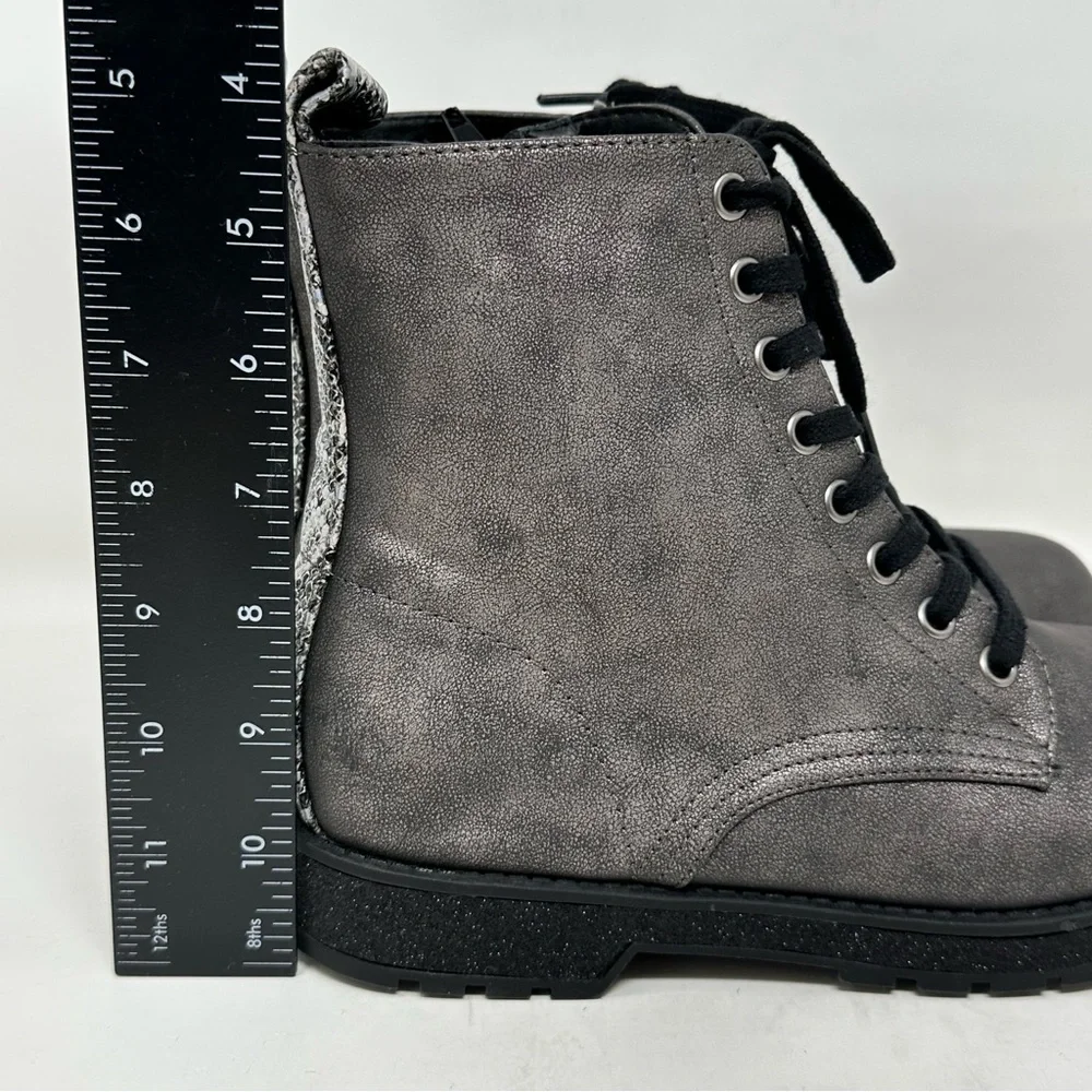 NEW Mia Reeva Big Girls Grey Combat Boots Size 4